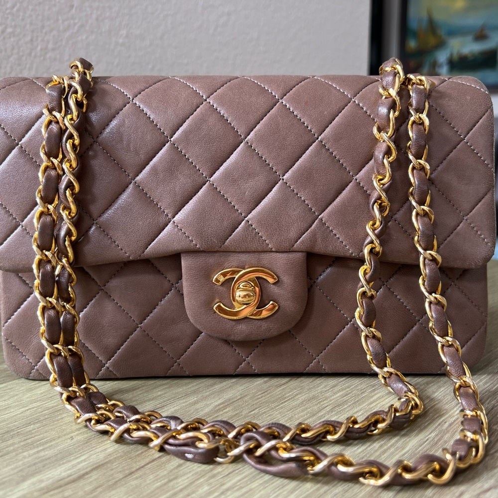 Vintage Chanel Classic Lambskin - Picture 3 of 13